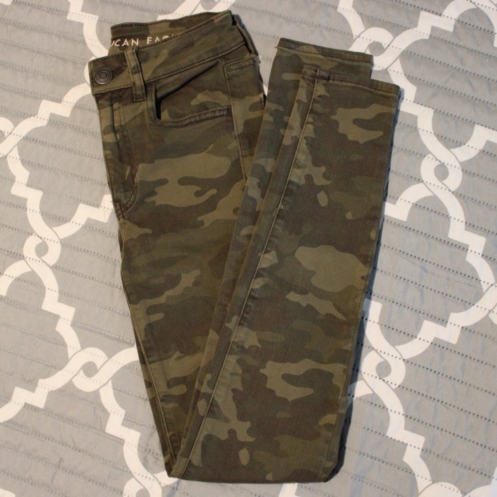 AEO Camo Jegging High Waisted Super Stretch Skinny Jeans Army Green Size 00
